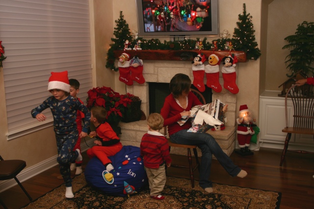 Hildebrand Christmas ScreenSaver/640x480_2006-12-24 Christmas Eve 101.jpg